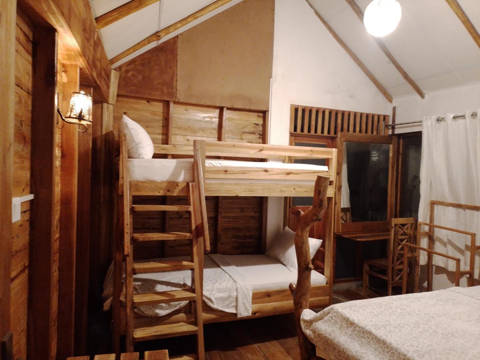 Lamiaceae Wood Cabin เอลลา ภายนอก รูปภาพ